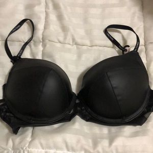 Fake leather push up bra